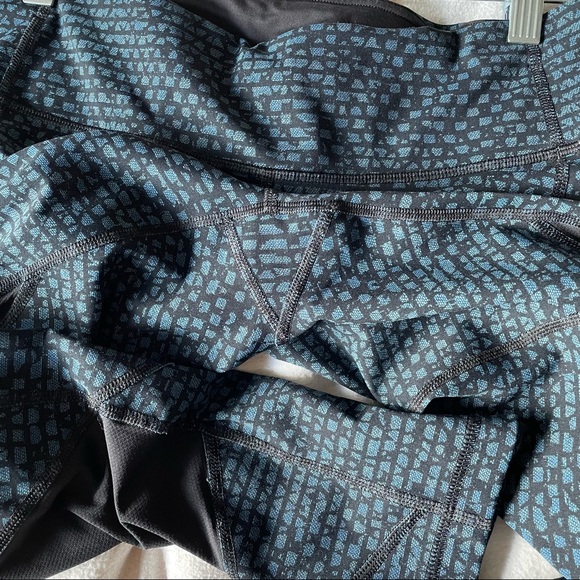 EUC lululemon Pace Rival Crop 19” Teal/Black (8) - Picture 9 of 12